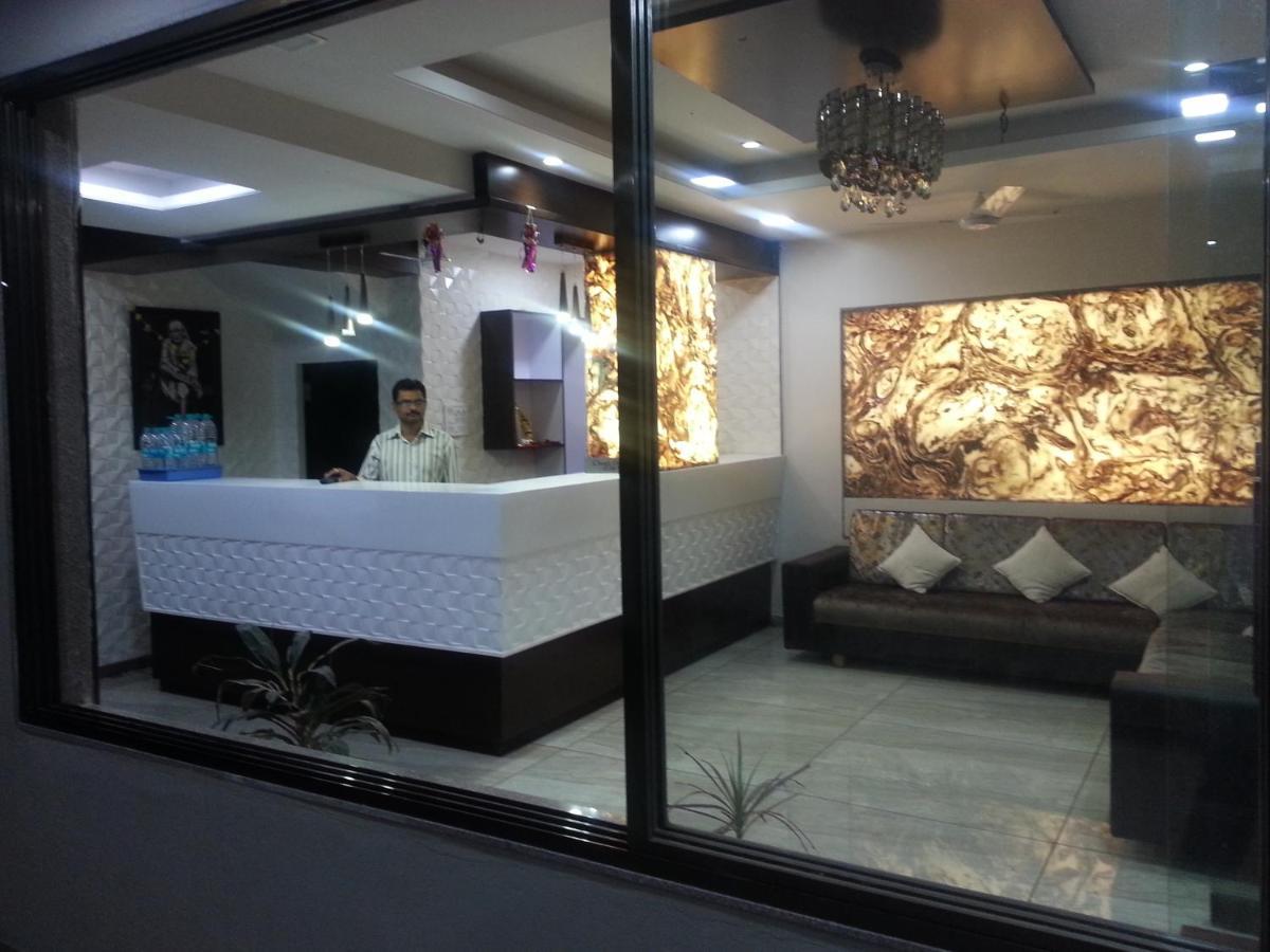 Hotel Sai Suraj Park Shirdi Eksteriør bilde