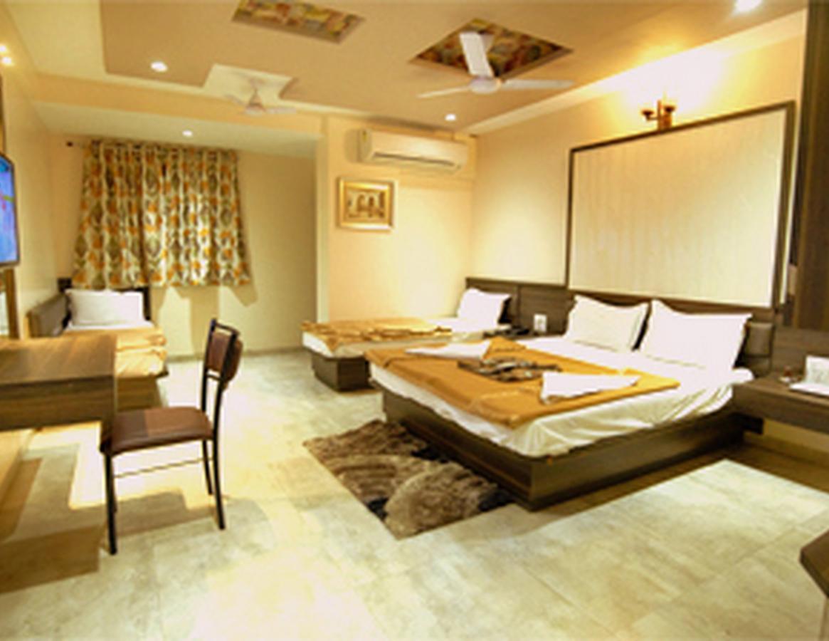 Hotel Sai Suraj Park Shirdi Eksteriør bilde