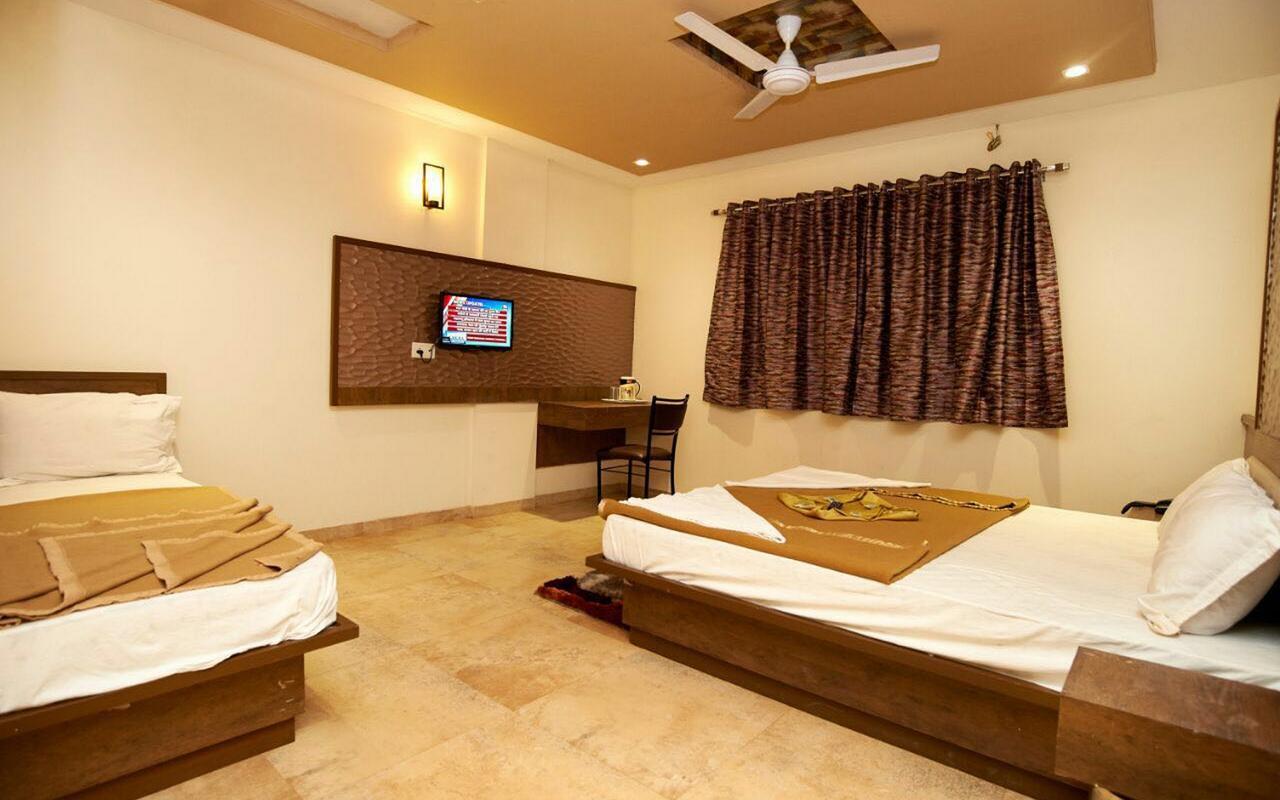 Hotel Sai Suraj Park Shirdi Eksteriør bilde