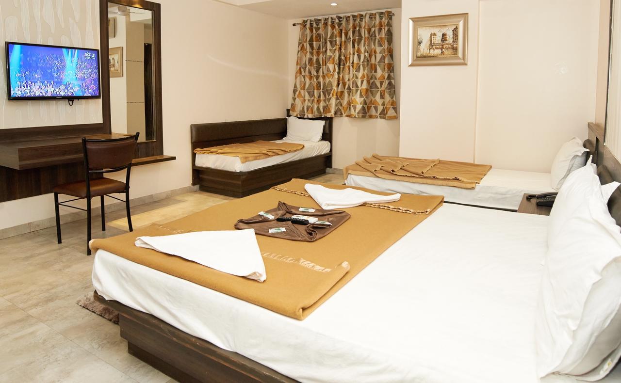 Hotel Sai Suraj Park Shirdi Eksteriør bilde