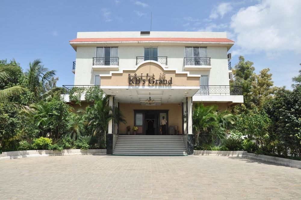 Hotel Sai Suraj Park Shirdi Eksteriør bilde
