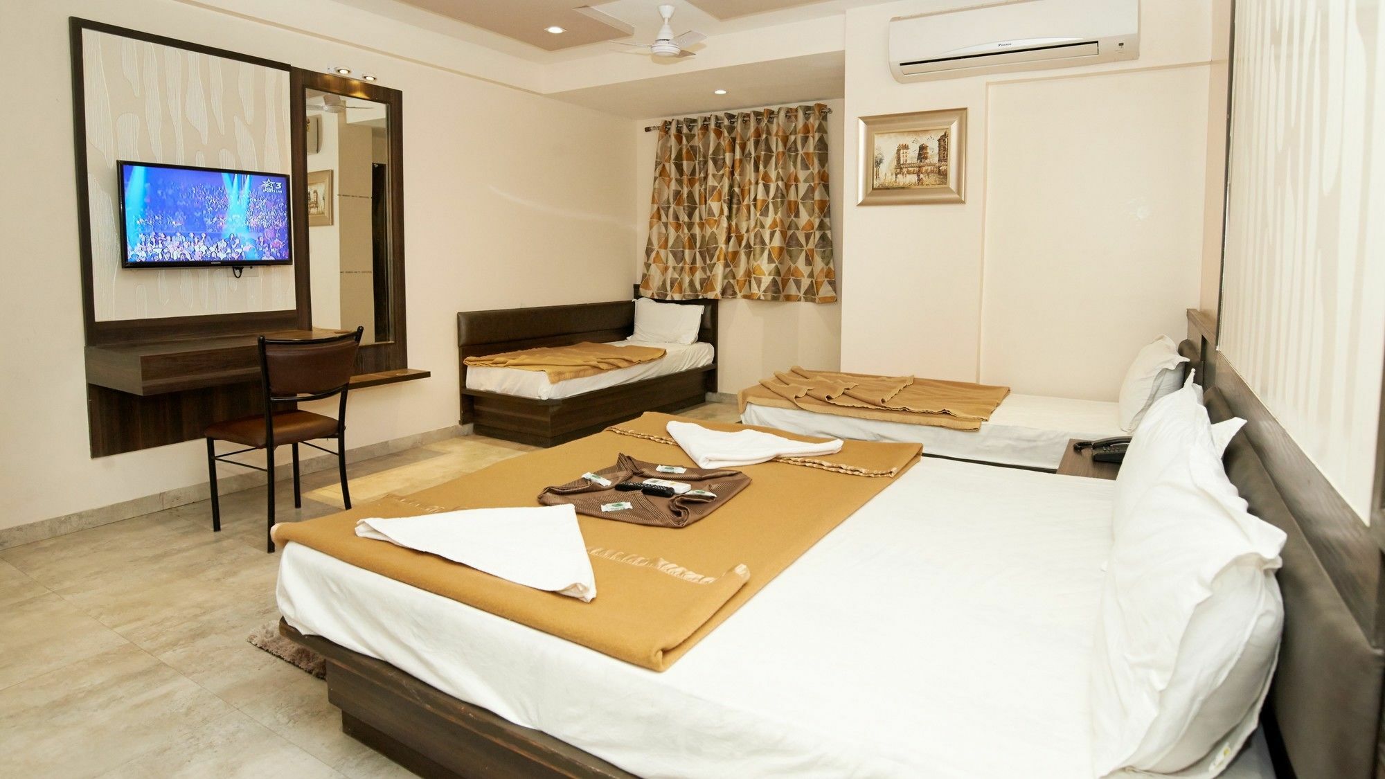 Hotel Sai Suraj Park Shirdi Eksteriør bilde
