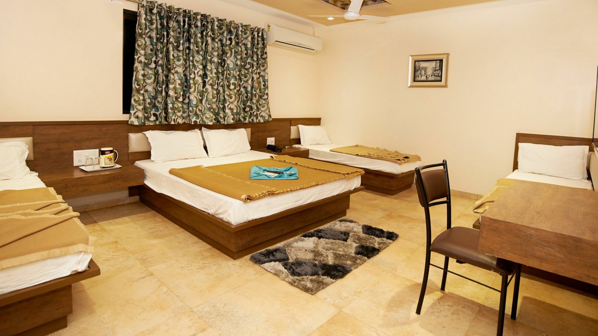 Hotel Sai Suraj Park Shirdi Eksteriør bilde