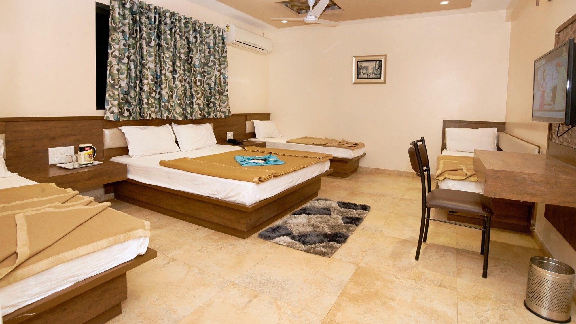 Hotel Sai Suraj Park Shirdi Eksteriør bilde